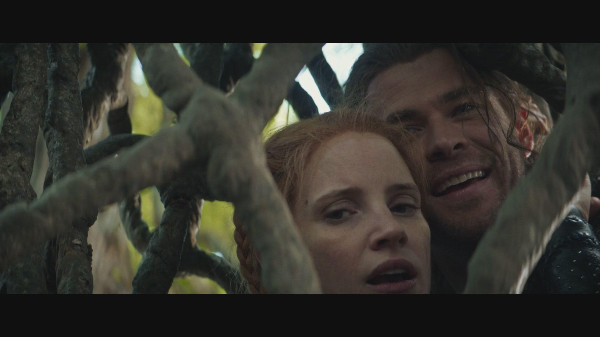 JCN-TheHuntsman-Screencaptures_0701.jpg