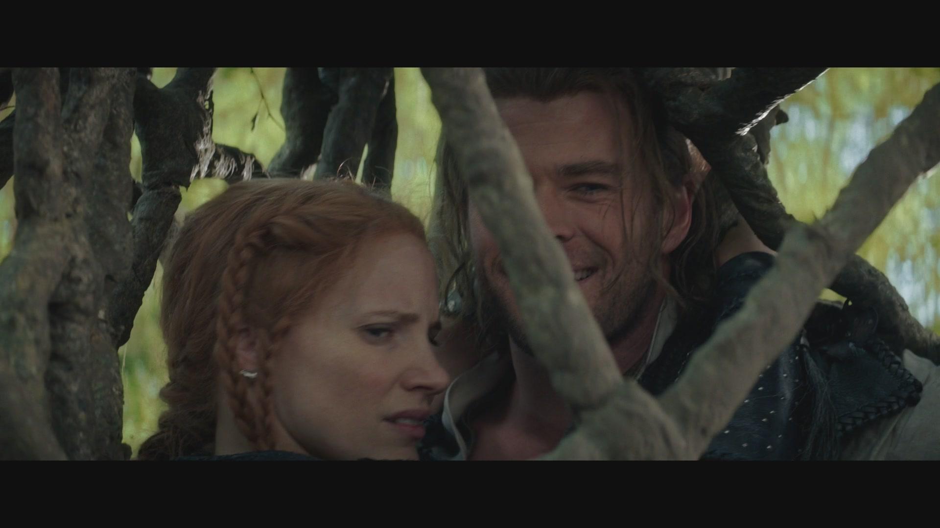 JCN-TheHuntsman-Screencaptures_0702.jpg