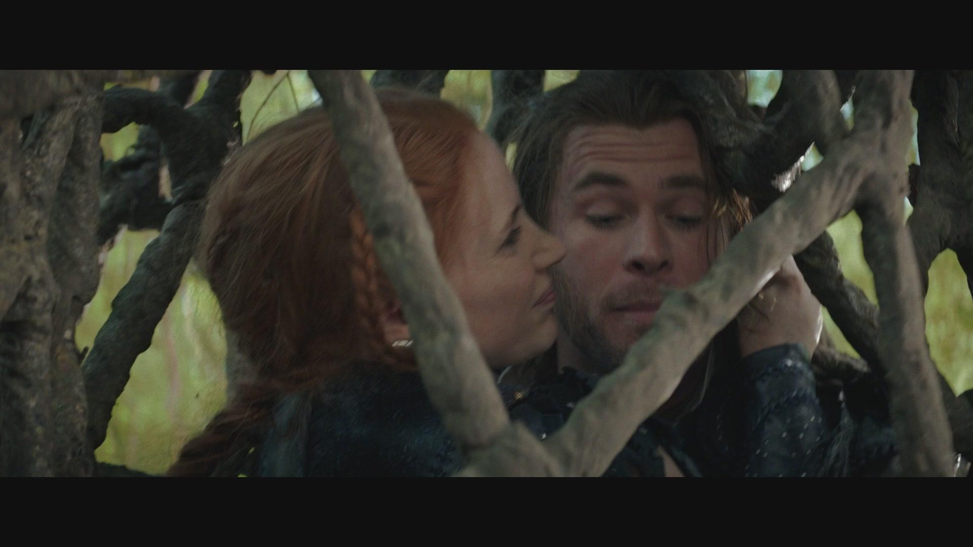 JCN-TheHuntsman-Screencaptures_0705.jpg