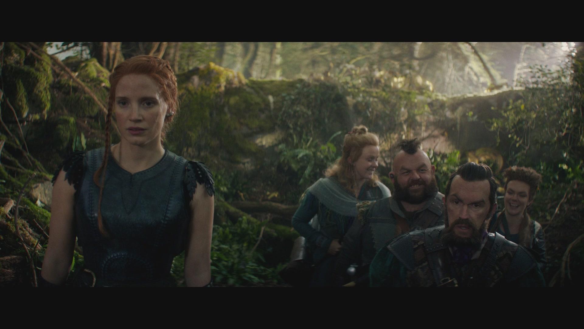 JCN-TheHuntsman-Screencaptures_0811.jpg