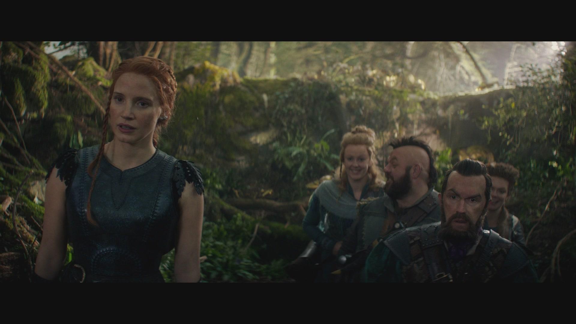 JCN-TheHuntsman-Screencaptures_0813.jpg