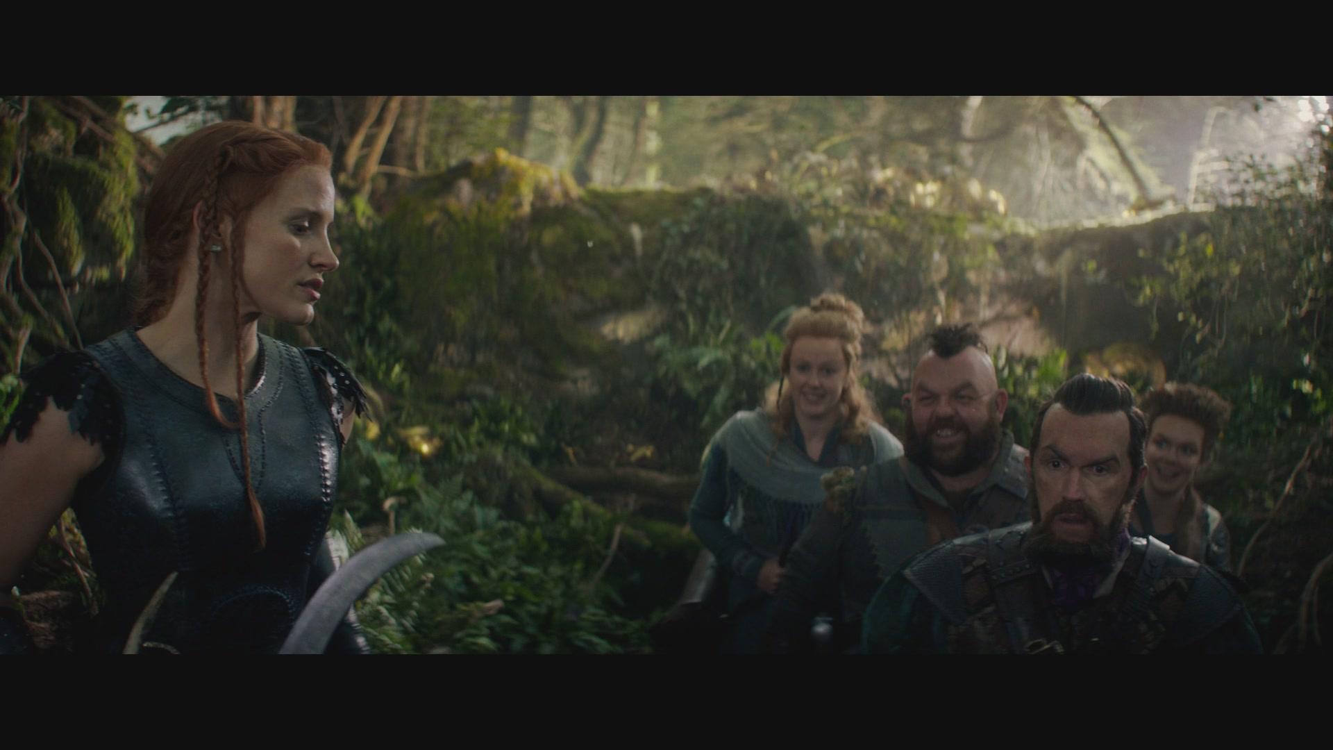 JCN-TheHuntsman-Screencaptures_0814.jpg