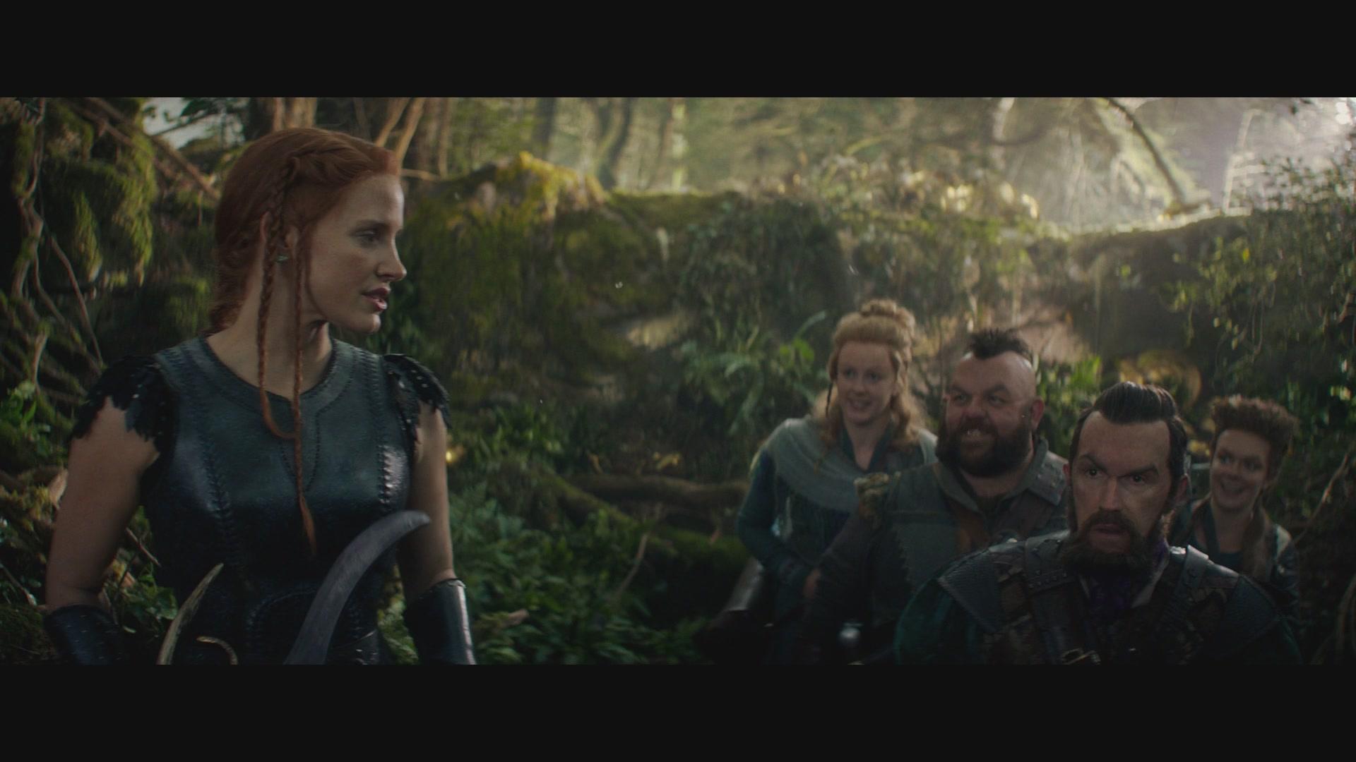 JCN-TheHuntsman-Screencaptures_0815.jpg